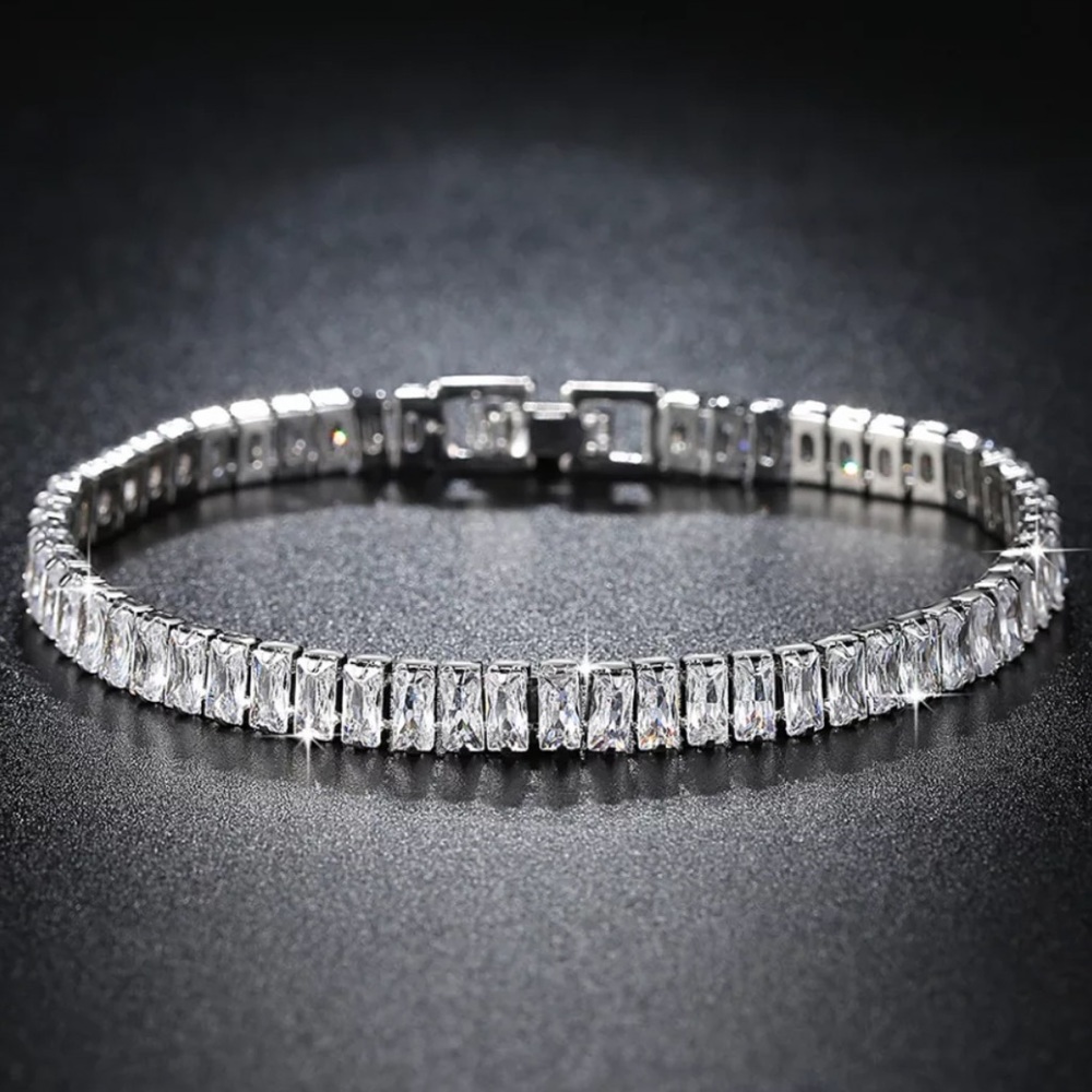 NEW LUXURY BANGLE 925 STERLING SILVER BRACELET, NICE BRACELET, CUTE BRACELET - Picture 4 of 7